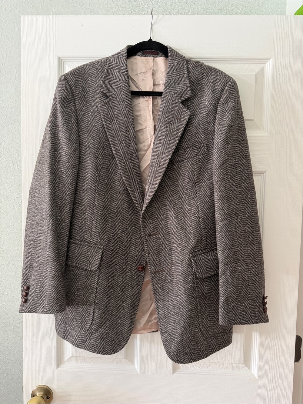 Boston Traders Men's Gray Wool Herringbone Sport Coat